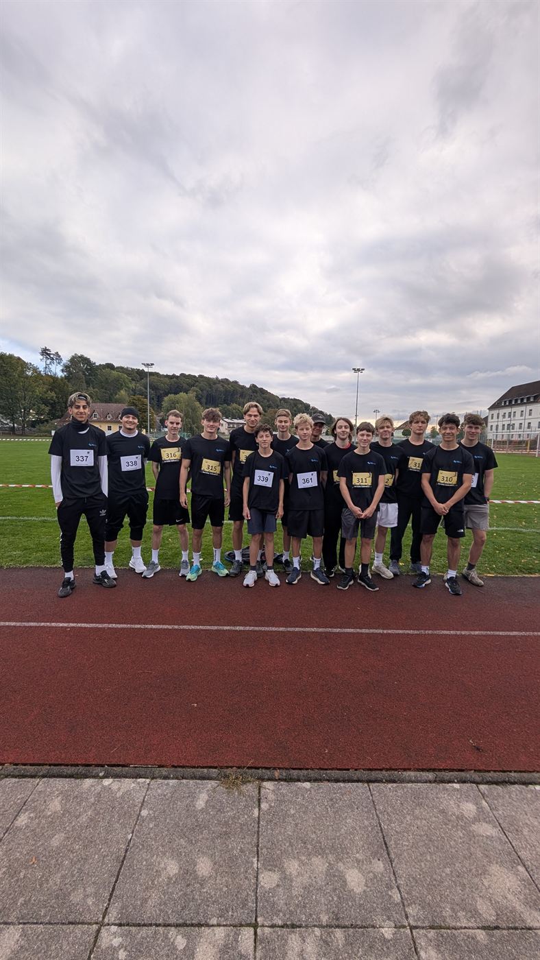 Das Laufteam der HTL Perg vor dem Start
